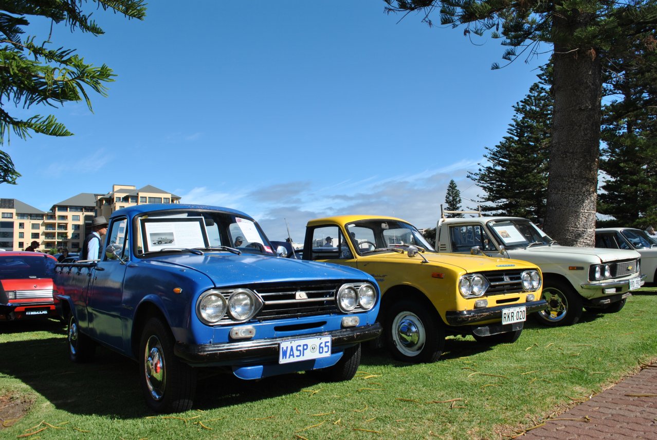 043 - Isuzu Wasp - Joshua Boxer and Dave's Wasp - with Chevrolet LUV.JPG