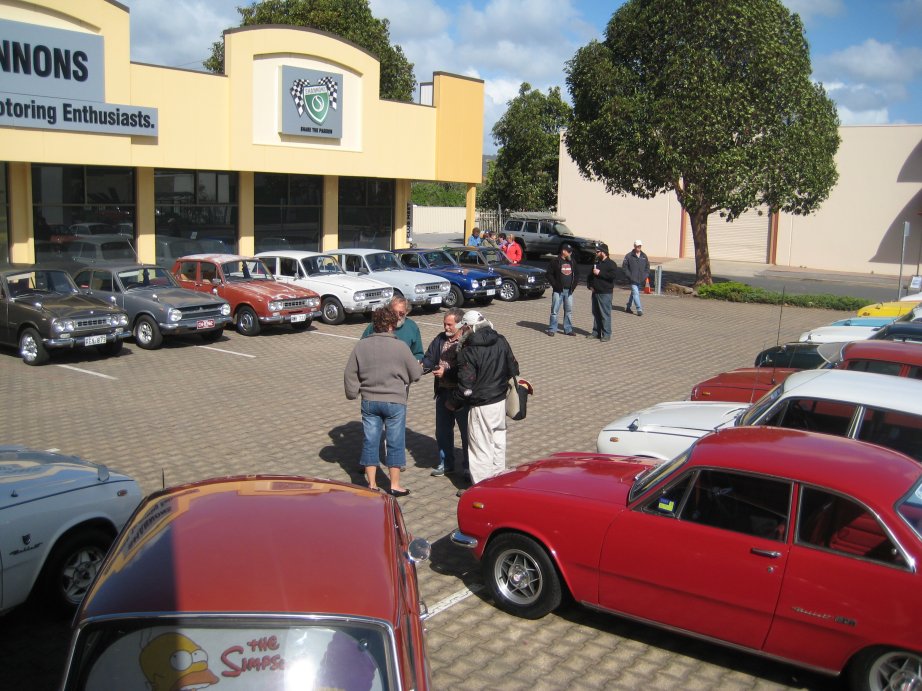 052 - Belletts in Shannons carpark.JPG