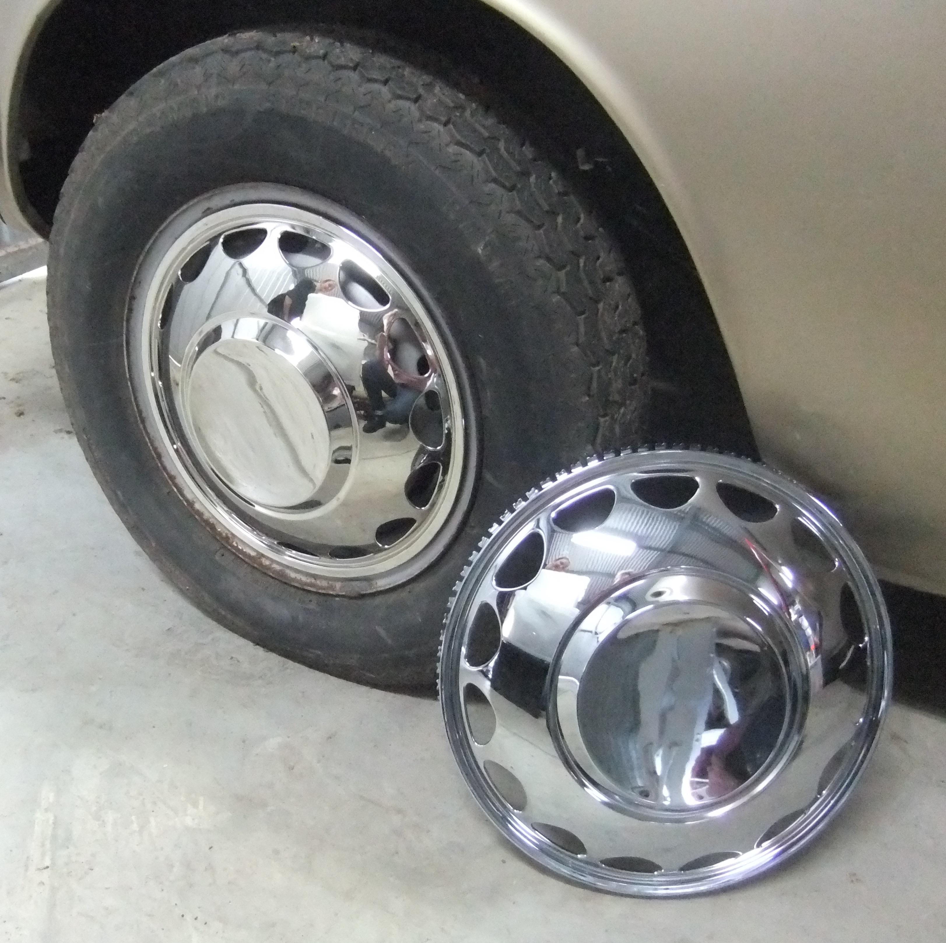 Silvia Hubcap 001.JPG