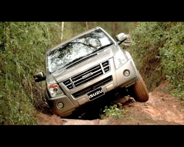 2010 Isuzu D-Max advert - 58 - Isuzu D-Max off road.jpg