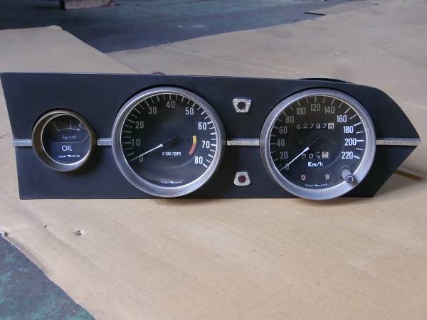 Speedo-Tacho Cluster.jpg