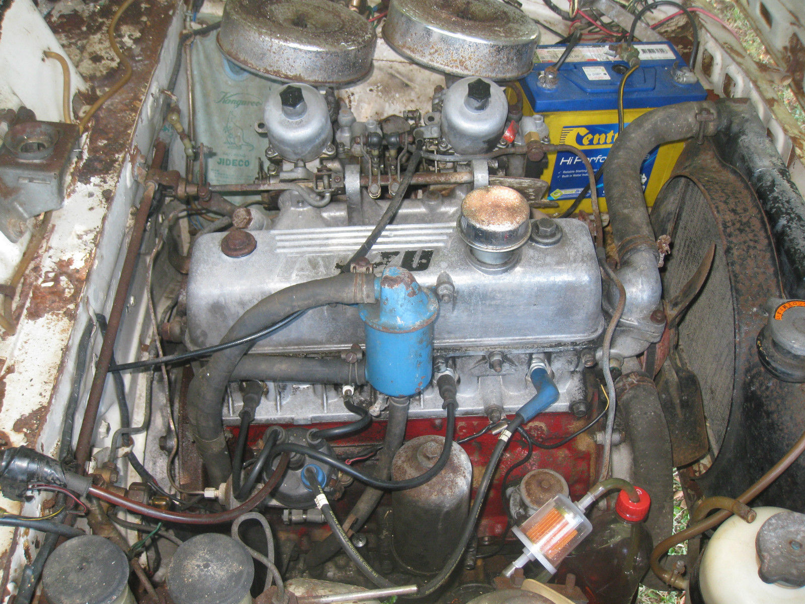 engine bay.jpg