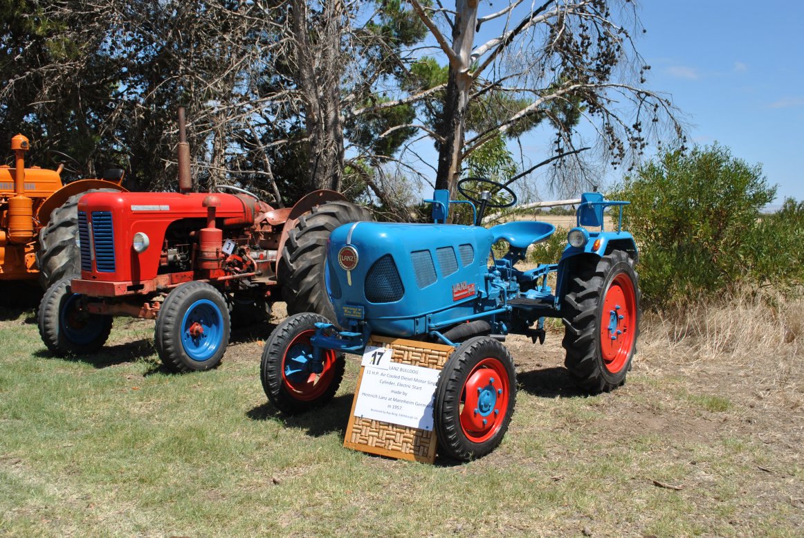 Lanz Bulldog tractor.JPG