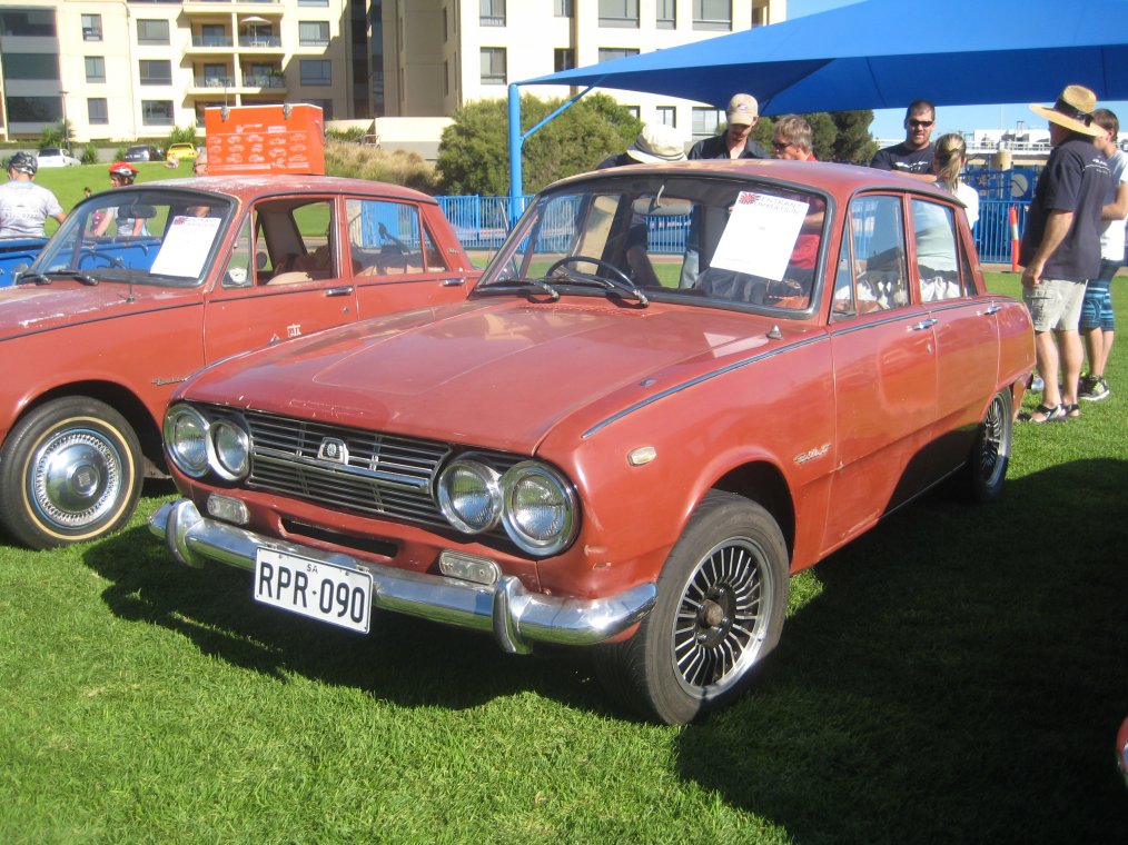 Isuzu Bellett sedan - Chris.JPG